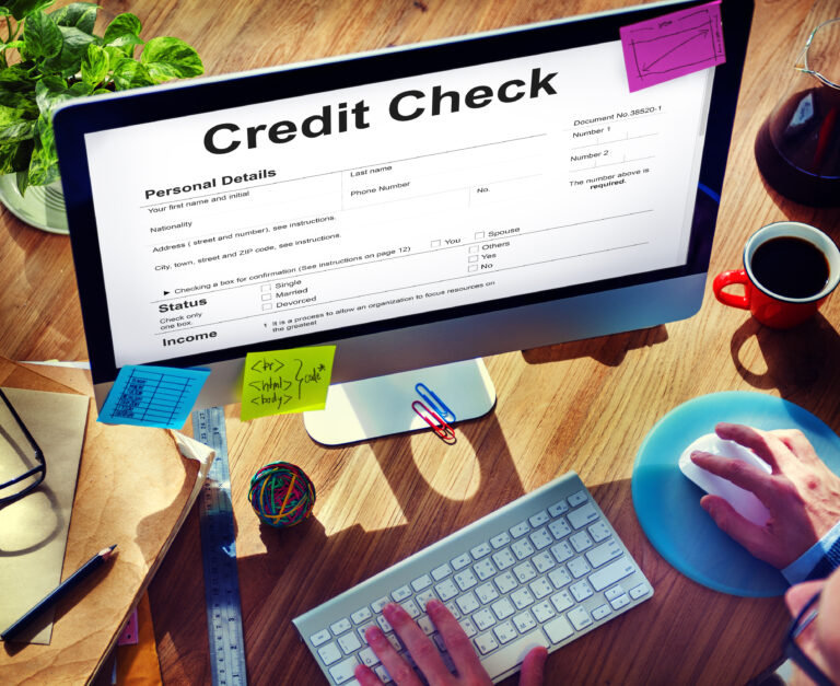 credit-check-on-computer-for-brokers
